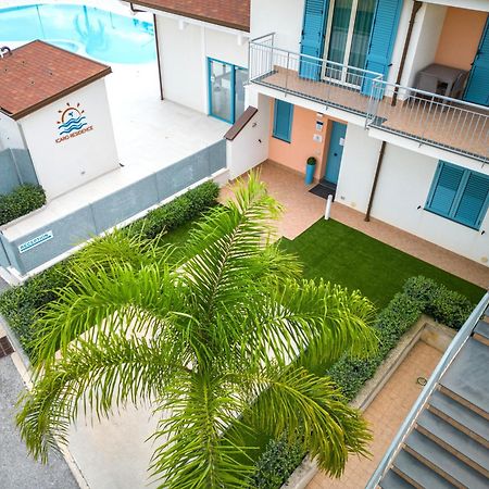 Icaro Residence Apartments With A Beautiful Pool ซานตากาตา ดี มิลลิเตลโล ภายนอก รูปภาพ